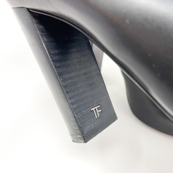 TOM FORD Front-Zip Leather Ankle Boot Black EU 39.5 - Picture 6 of 7